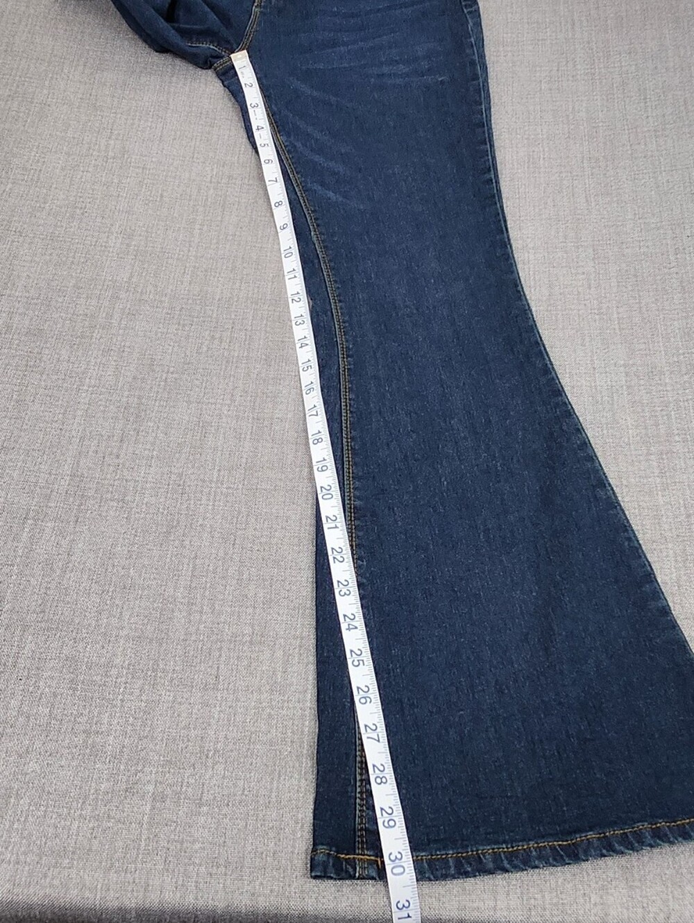 Stag Jeans Dark Wash Stretch Flare Jeans. 9/27 - Picture 6 of 10